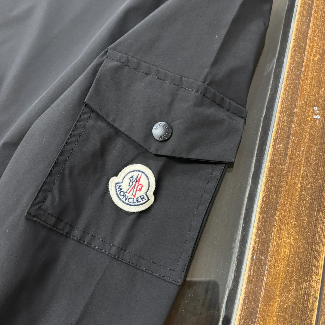 Men's Jackets And Down Jackets MONCLER 18416533