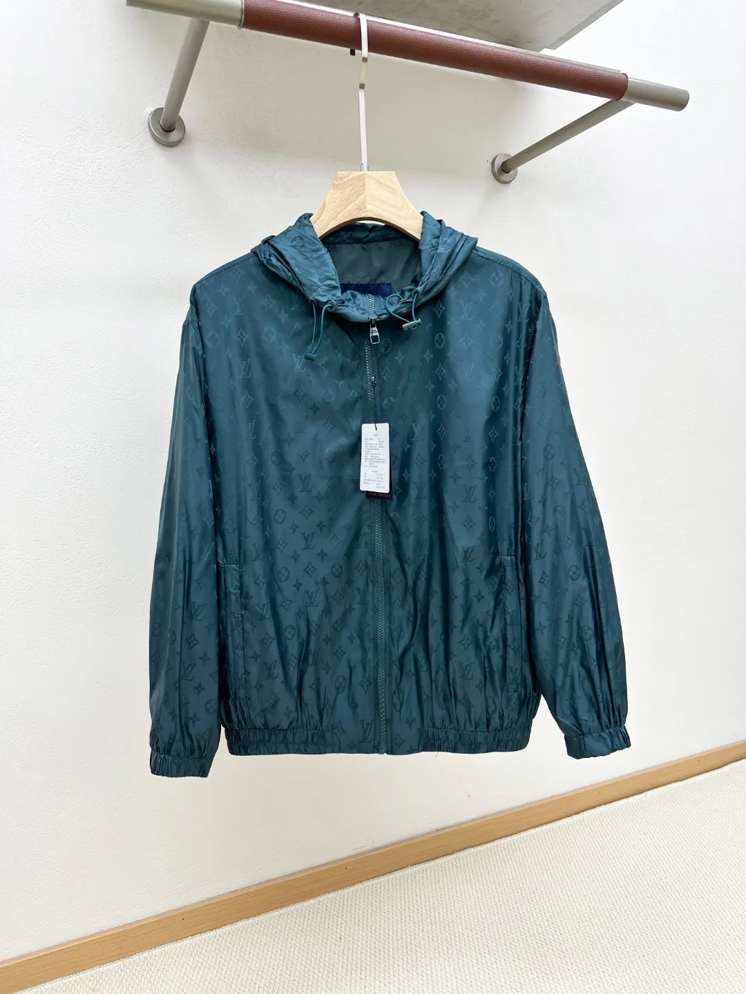 Men's Jackets And Down Jackets LOUIS VUITTON 18295835