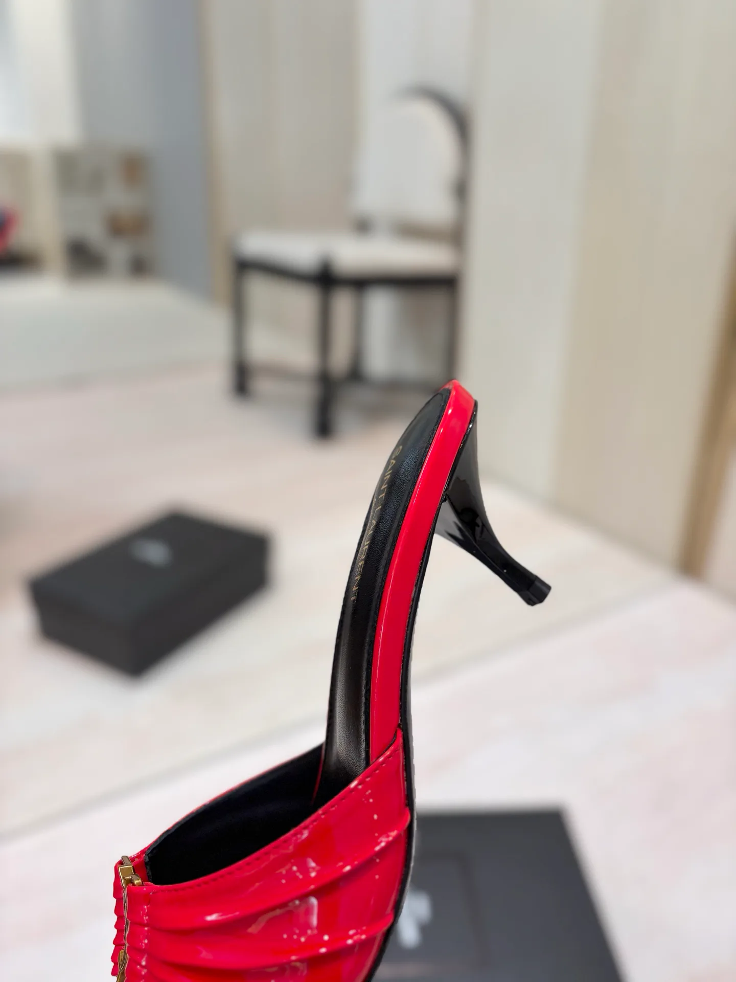 Women's Mules And Clogs SAINT LAURENT 17476079