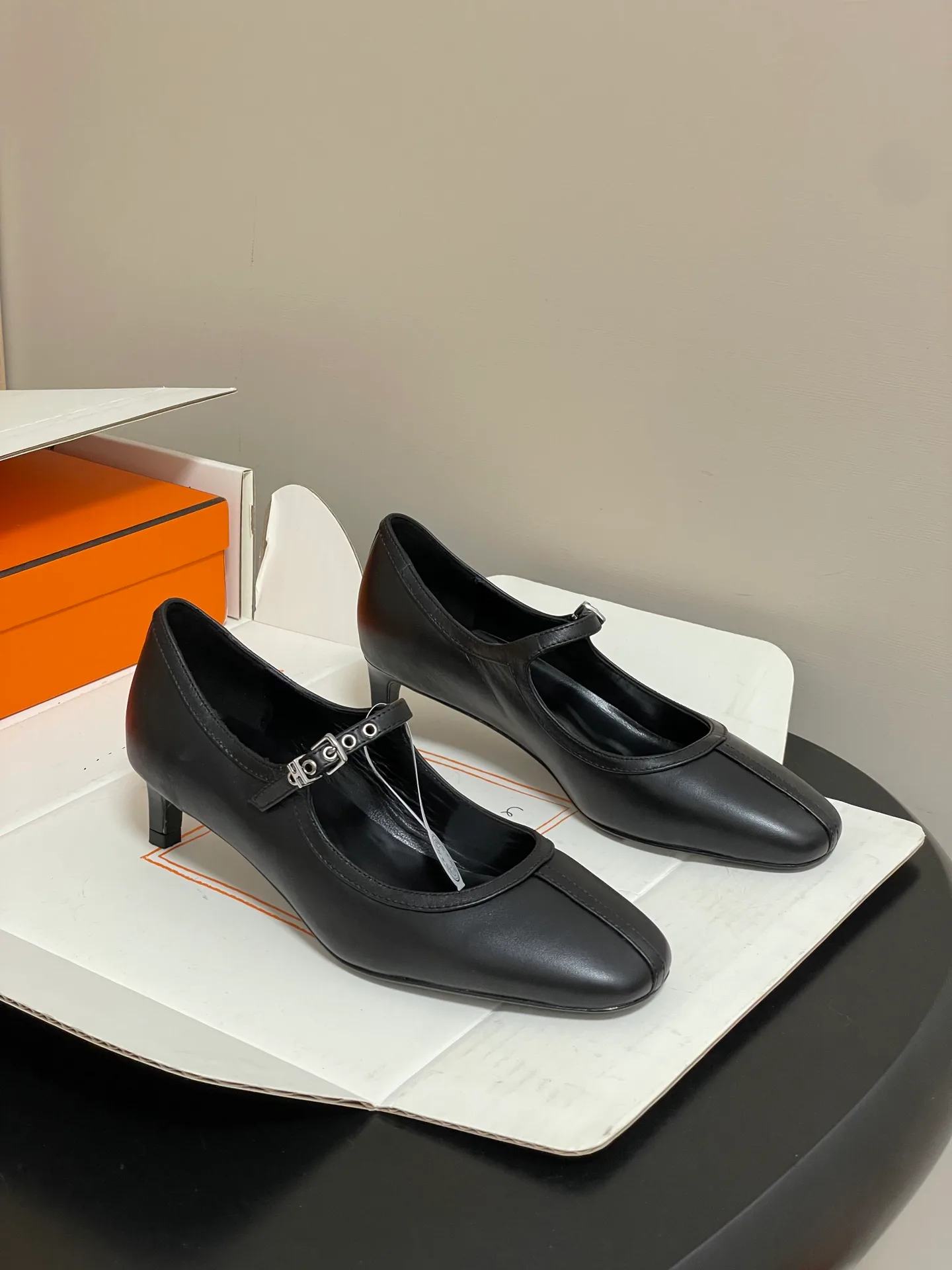 Women's Ballet Flats HERMES 17558022