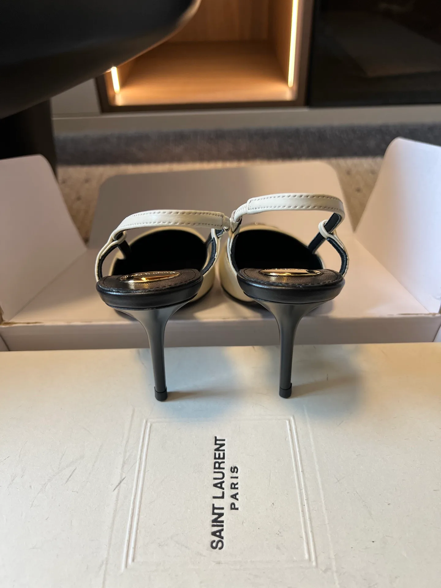 Women's Open-Toe Sandals SAINT LAURENT 17632096
