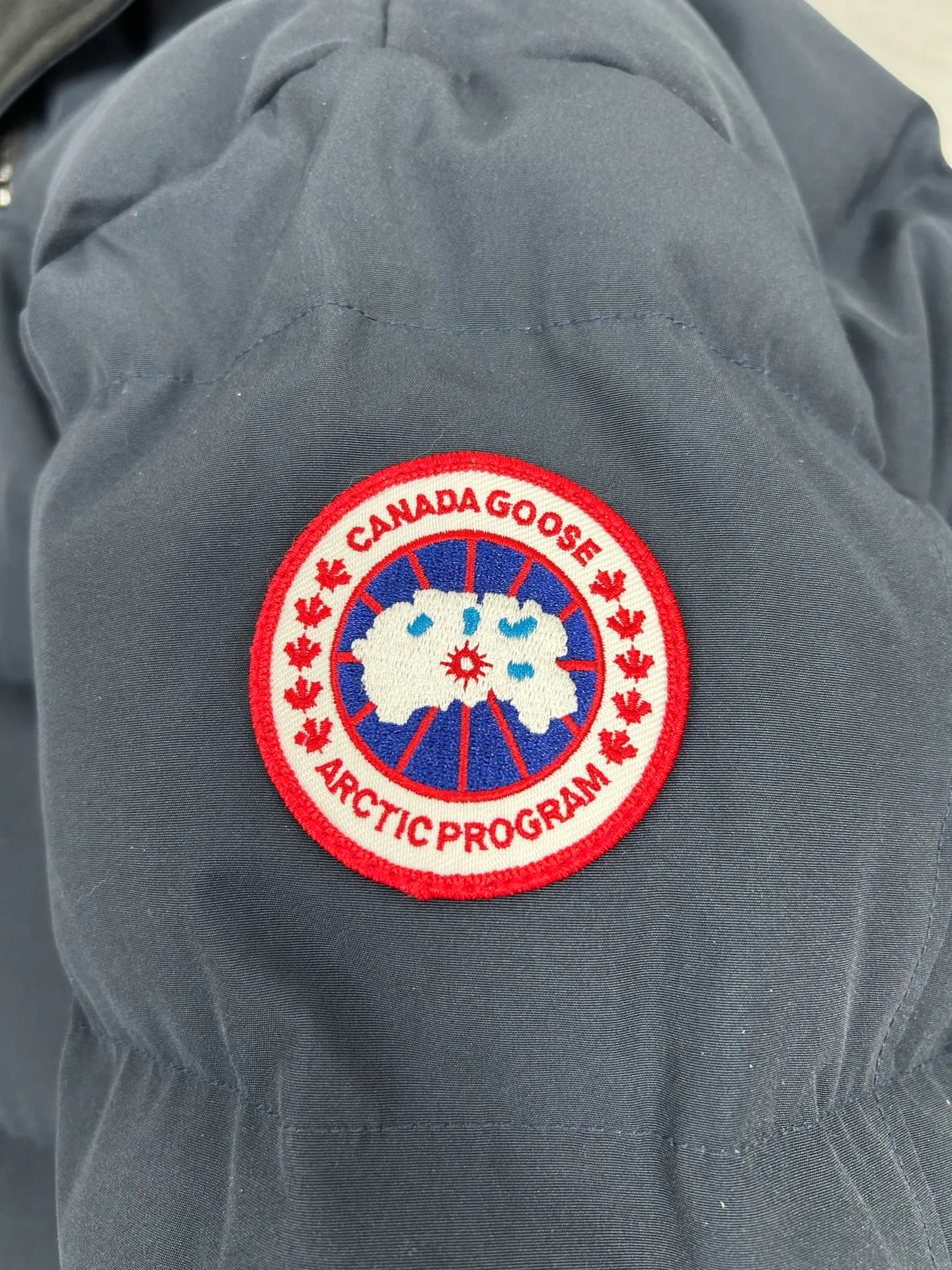 Women's Jackets And Down Jackets CANADA GOOSE 18007221
