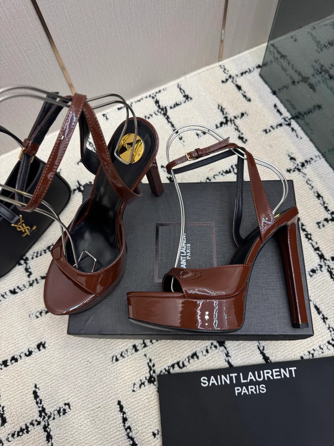 Women's Open-Toe Sandals SAINT LAURENT 18049020