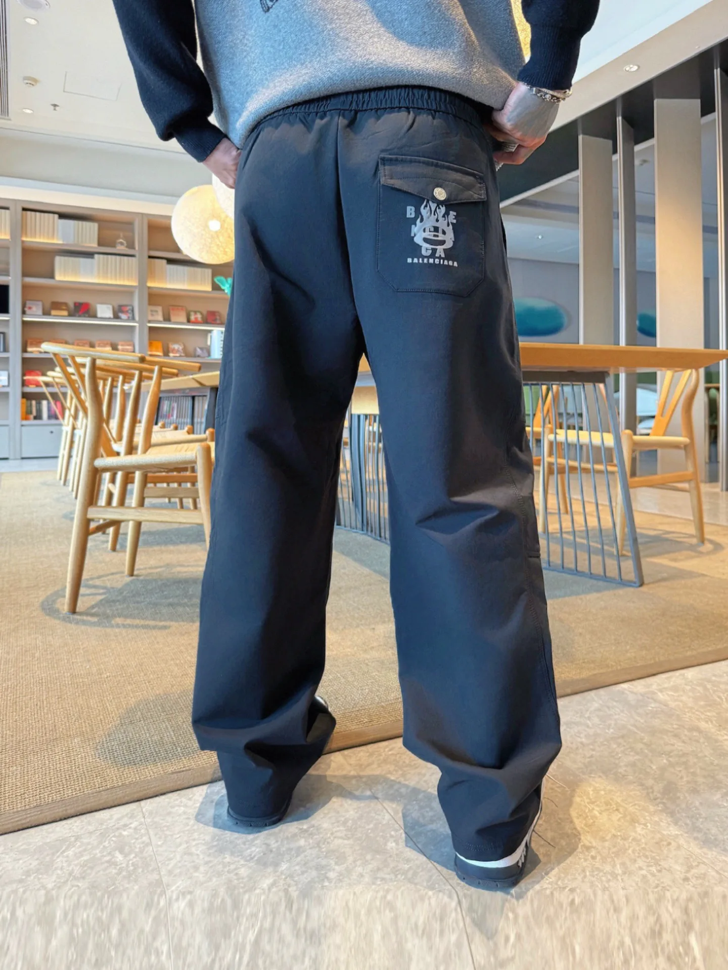 Men's Trousers BALENCIAGA 18345784