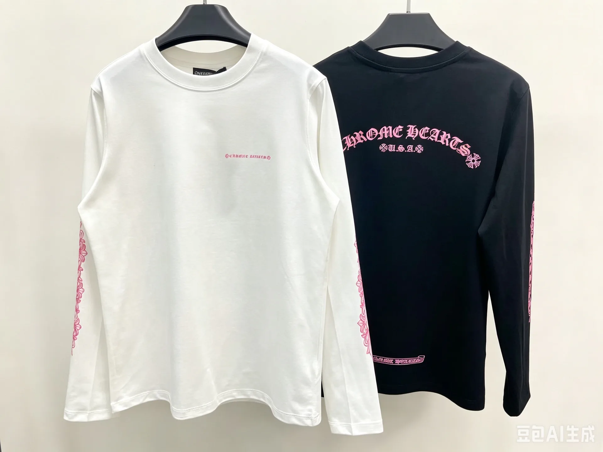 Women's T-Shirts CHROME HEARTS 17561583