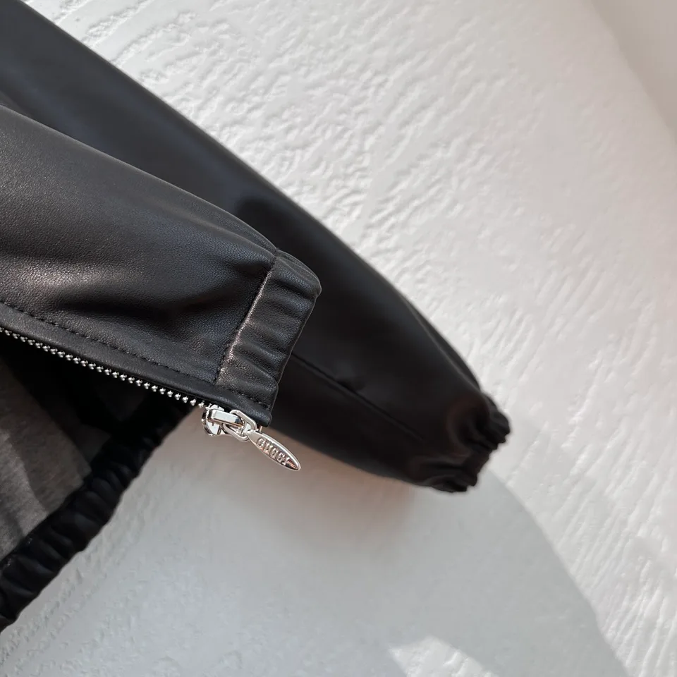 Women's Leather Jackets And Sheepskin Coats GUCCI 17920318
