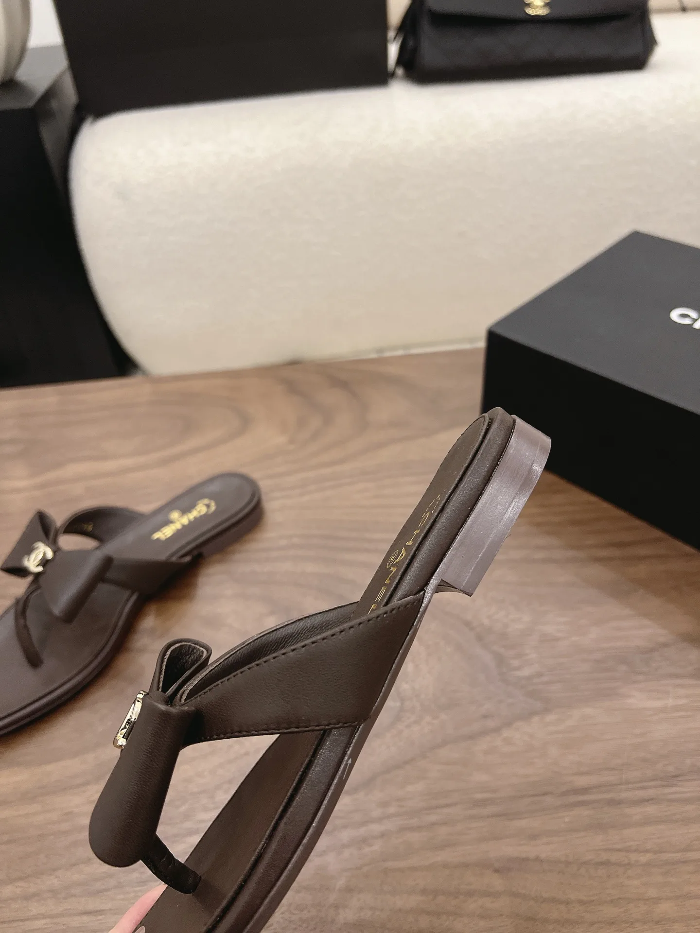 Women's Flip-Flops CHANEL 17342719