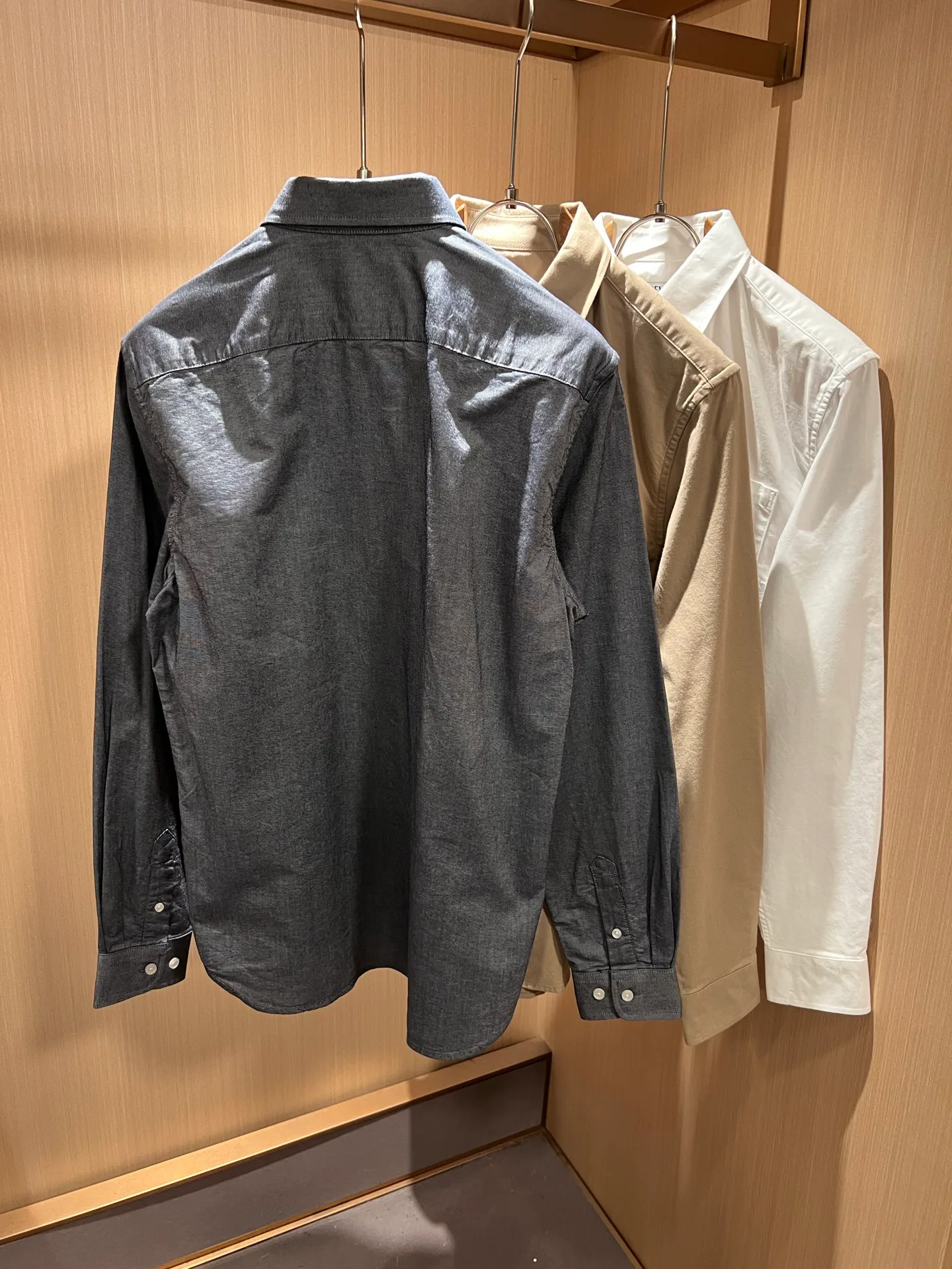 Men's Shirts LOEWE 18343198