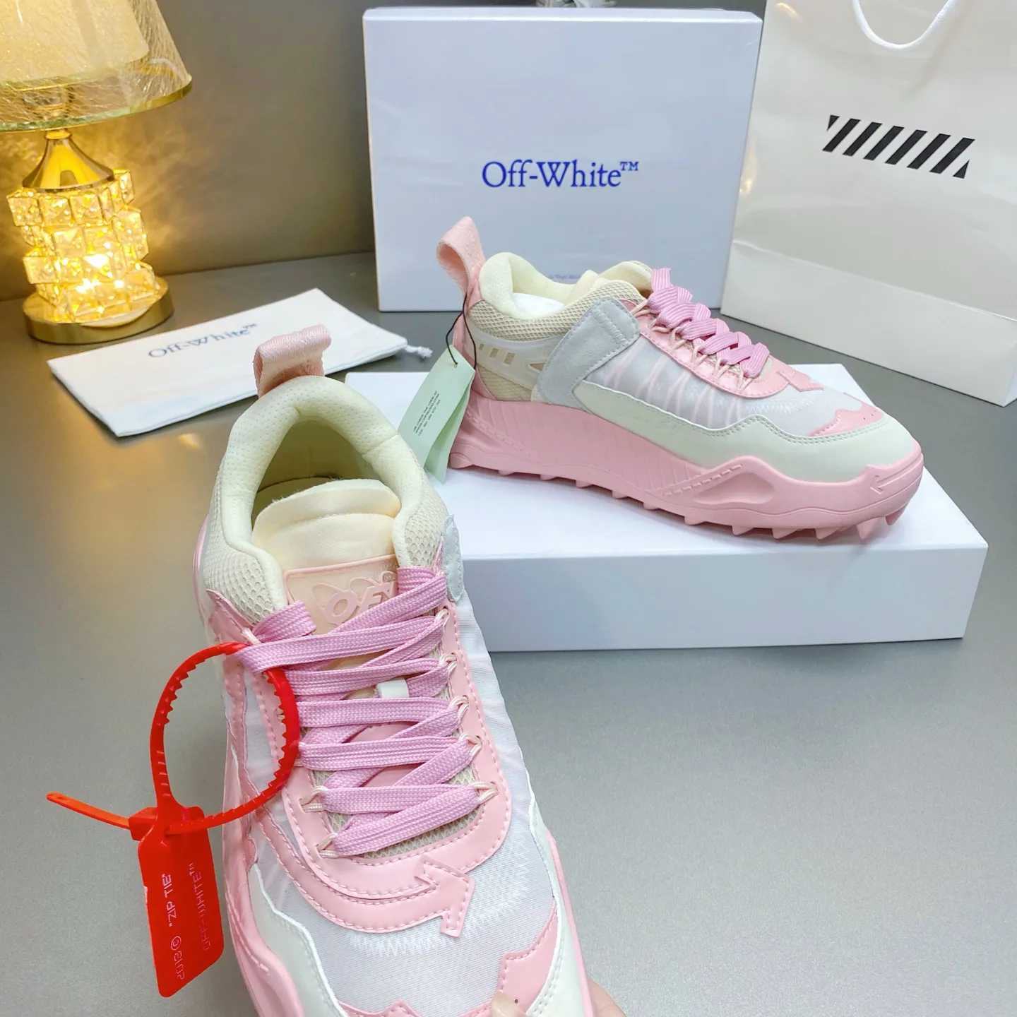 Women's Sneakers OFF-WHITE 17530534