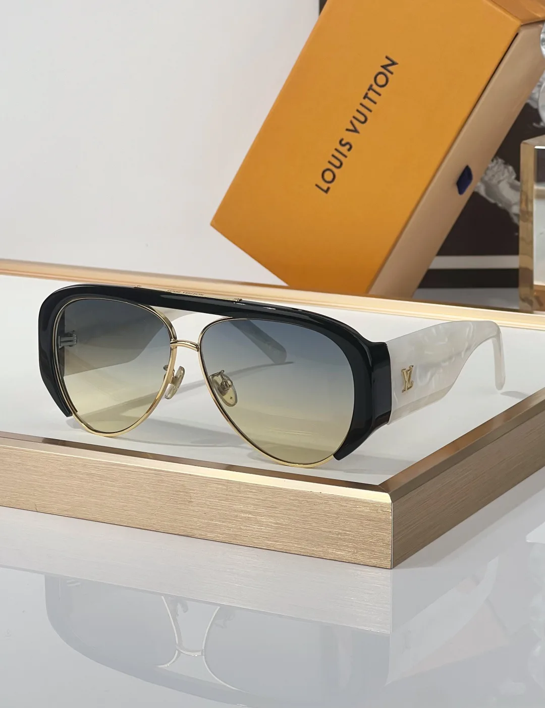 Glasses LOUIS VUITTON 16919890