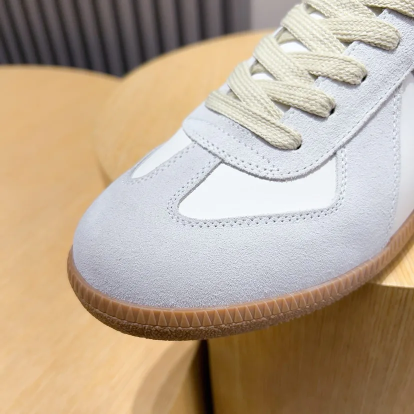 Women's Sneakers MAISON MARGIELA 17286705