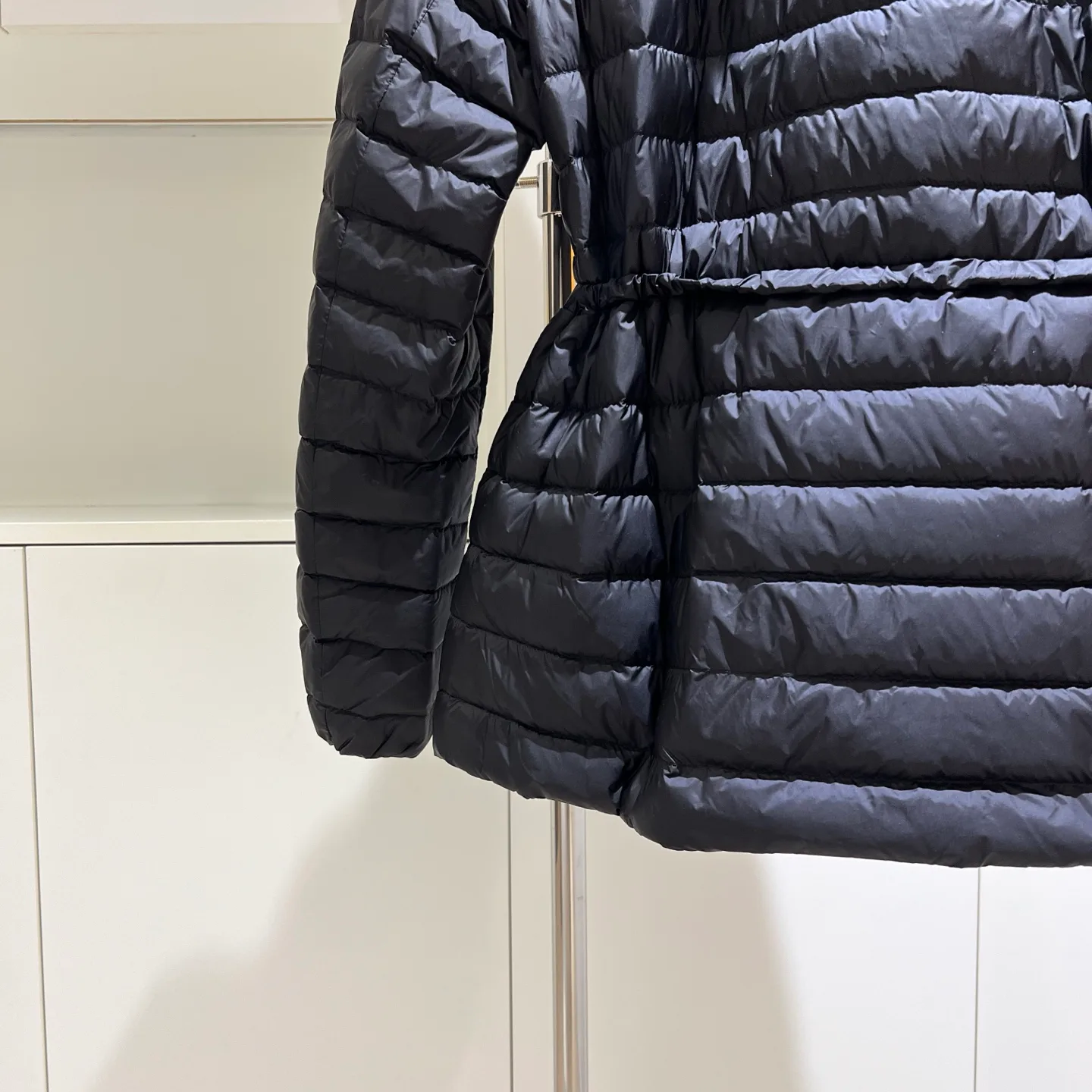 Women's Jackets And Down Jackets MONCLER 18180089