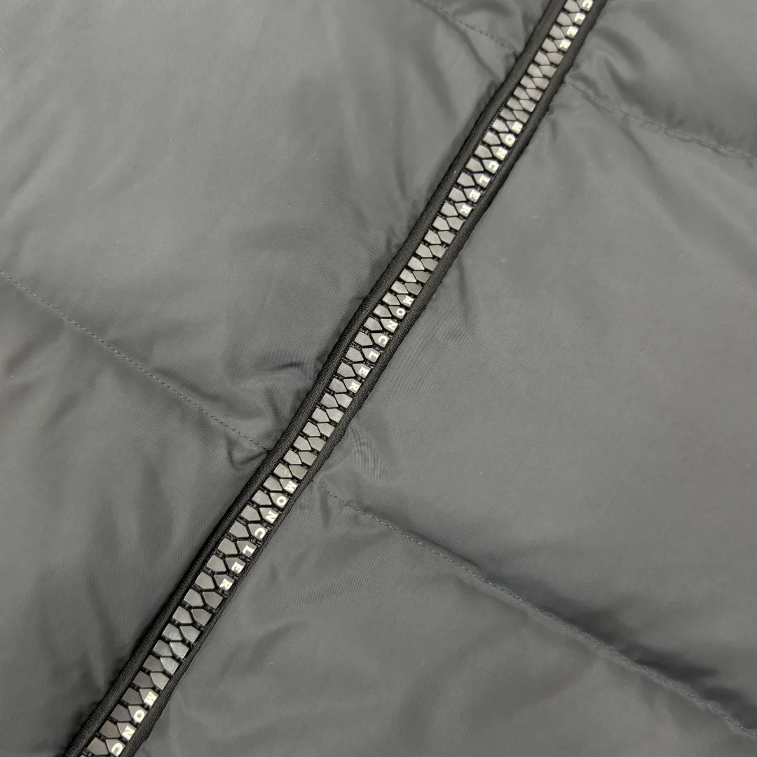 Men's Jackets And Down Jackets MONCLER 17827397