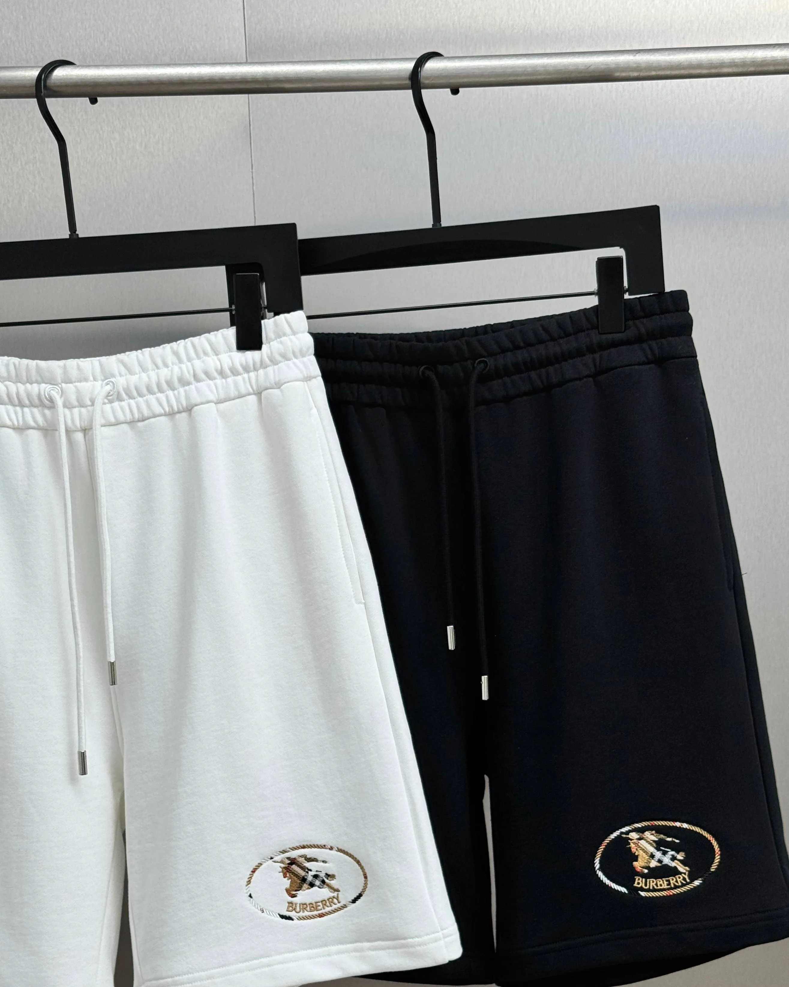 Men's Shorts BURBERRY 17406104