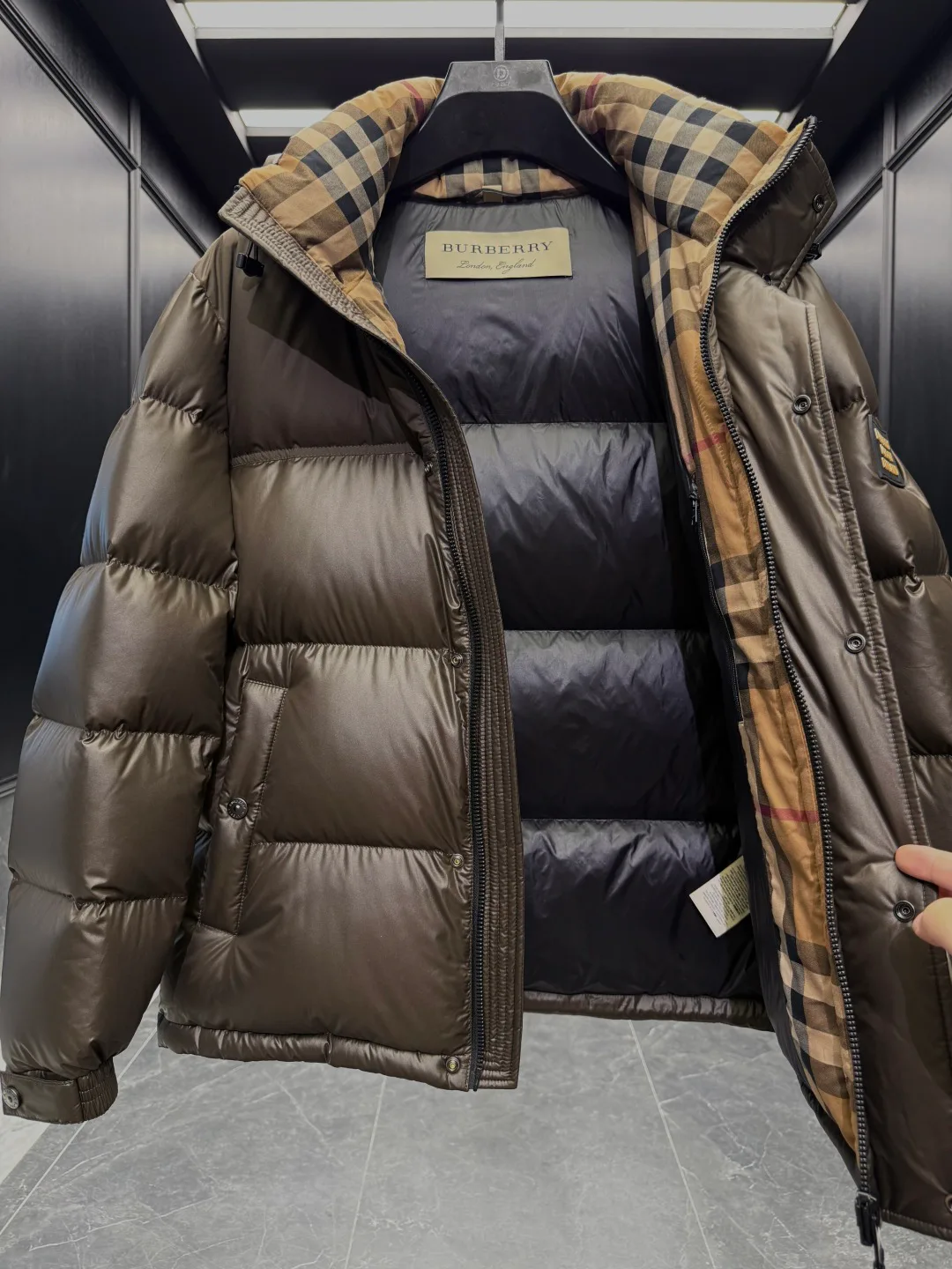 Men's Jackets And Down Jackets BURBERRY 18030051