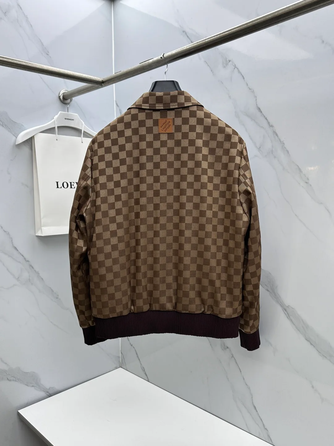 Куртки И Пуховики Мужские Louis Vuitton 18596969