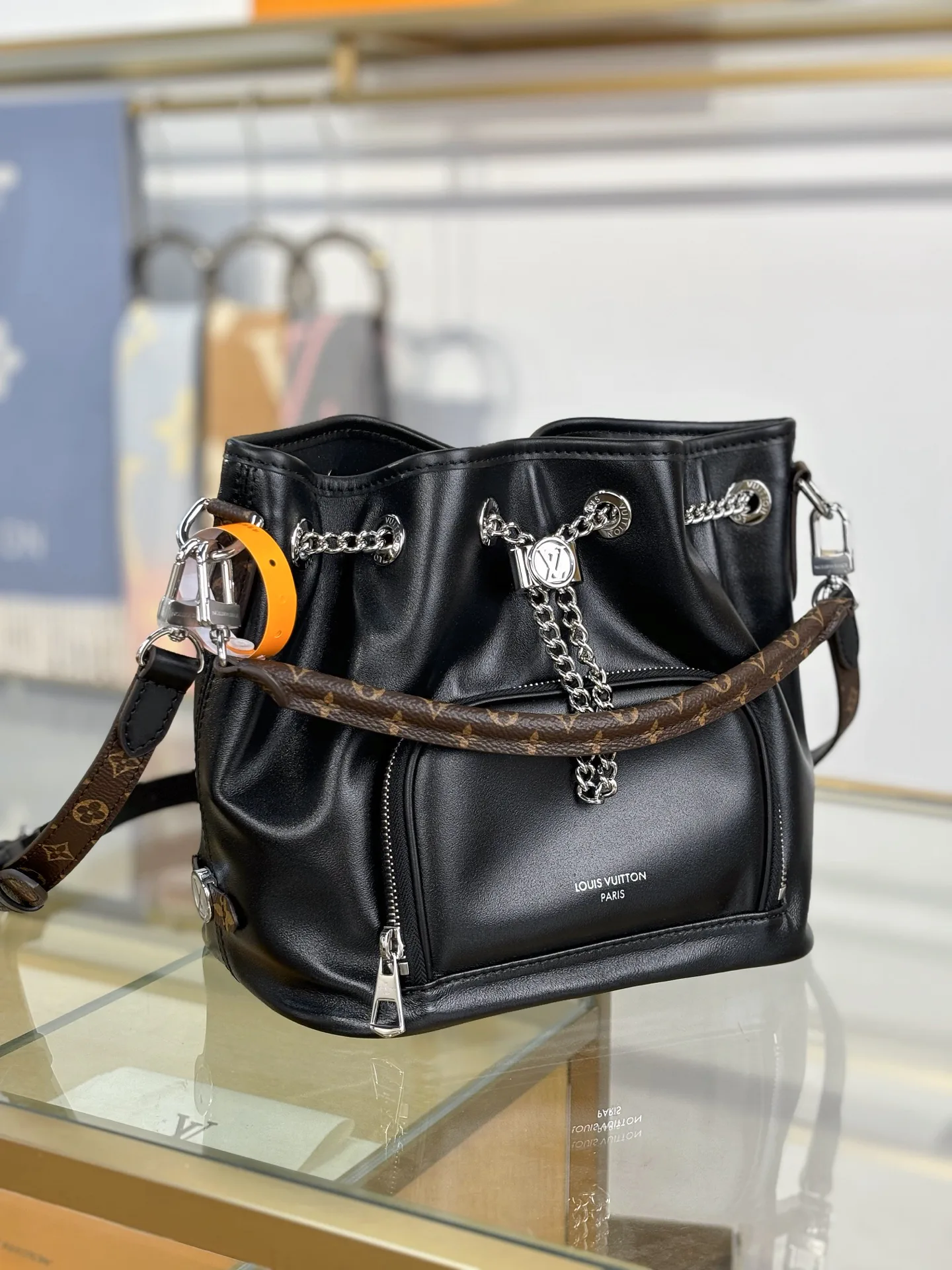 Women's Classic Handbags LOUIS VUITTON 17979835