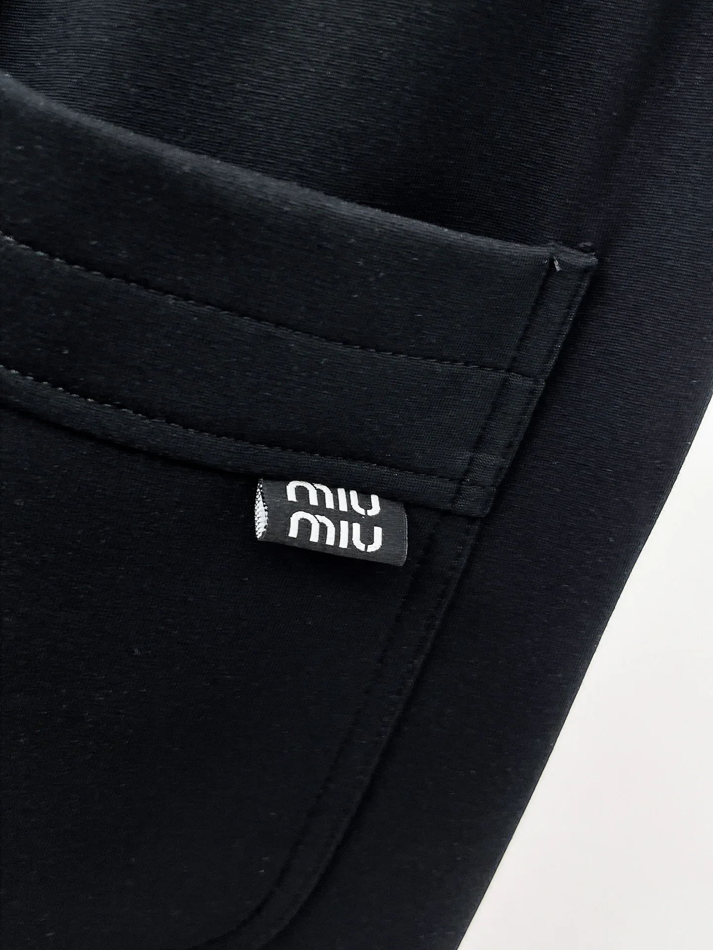 Men's Trousers MIU MIU 18197374