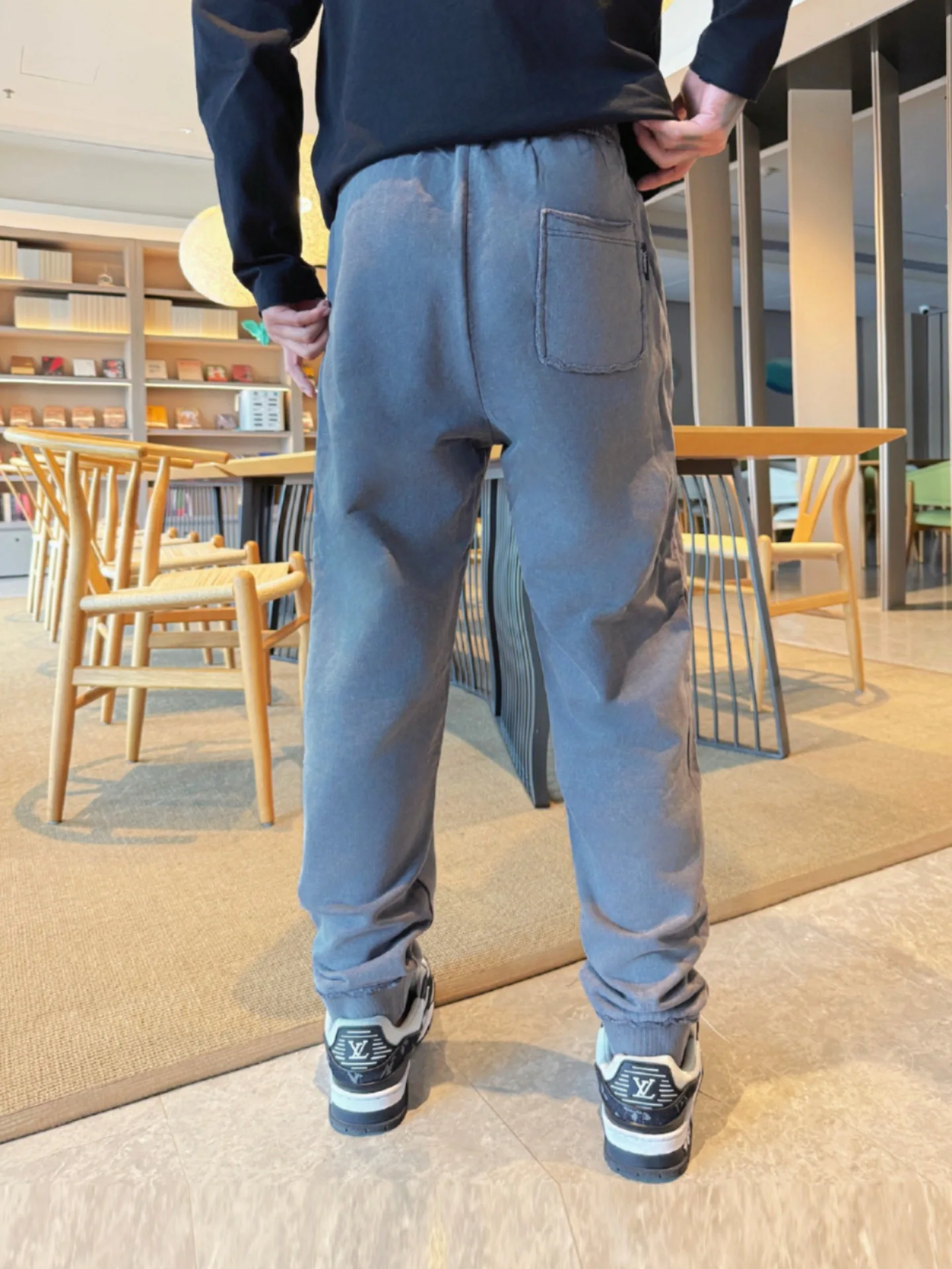 Men's Trousers VIVIENNE WESTWOOD 18345823