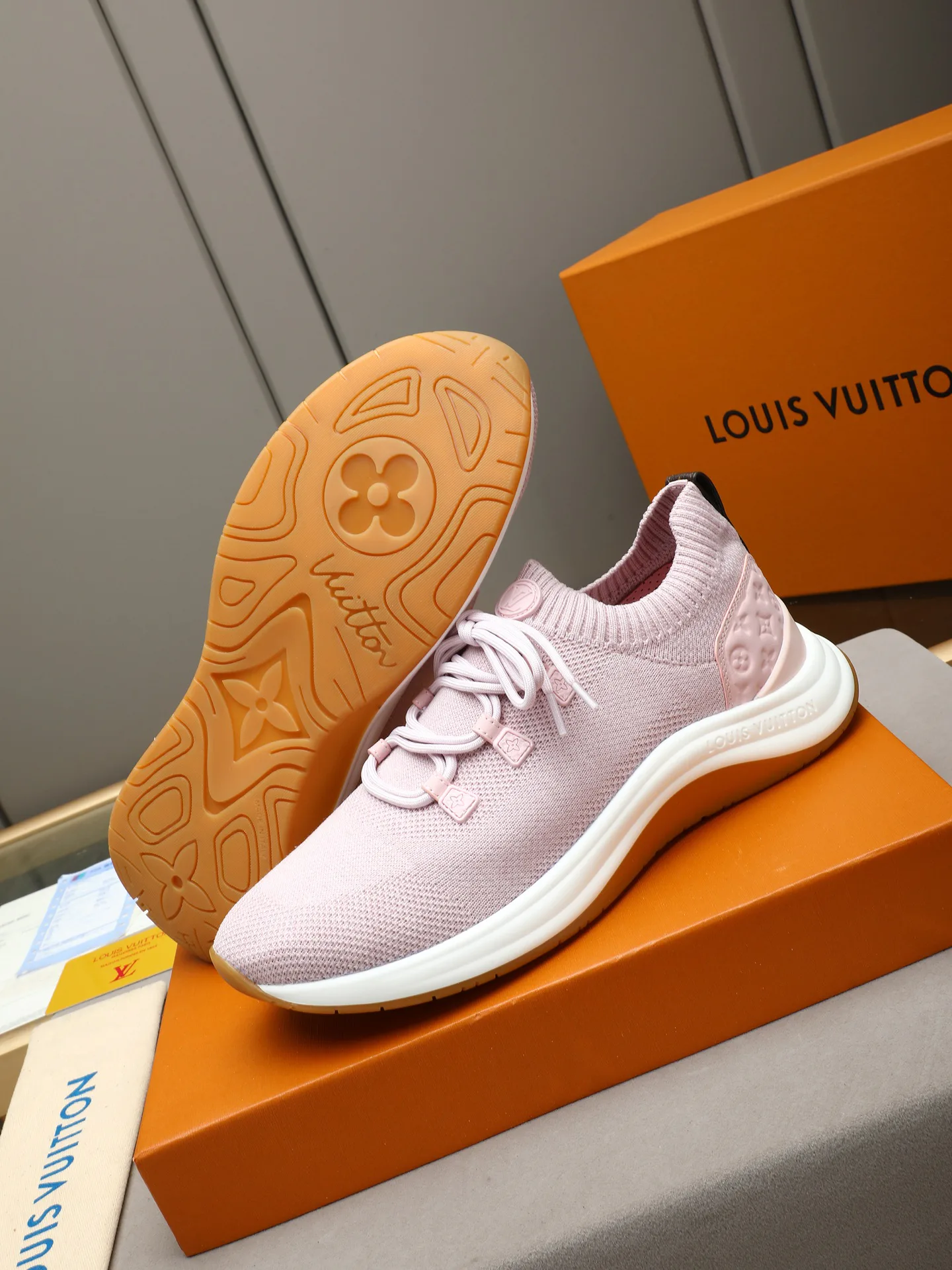 Men's Sneakers LOUIS VUITTON 17947269