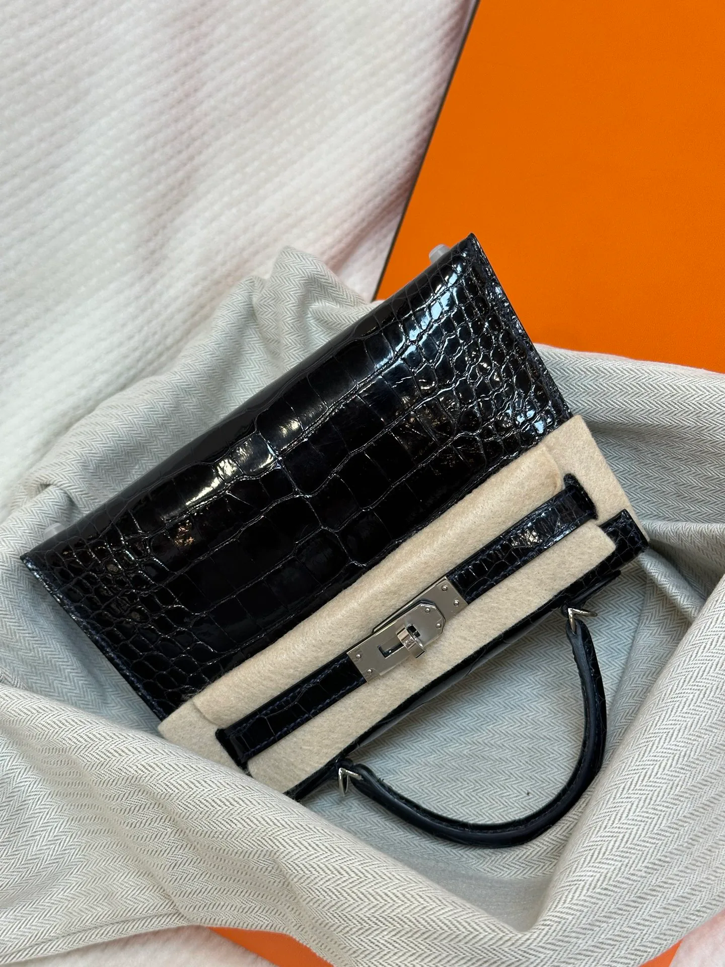 Women's Classic Handbags HERMES 18362072