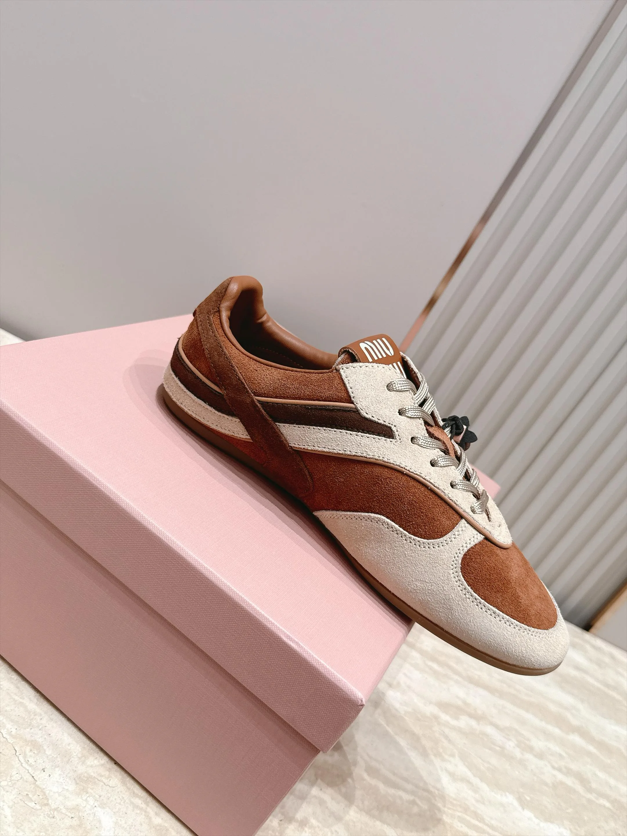 Women's Sneakers MIU MIU 18436560