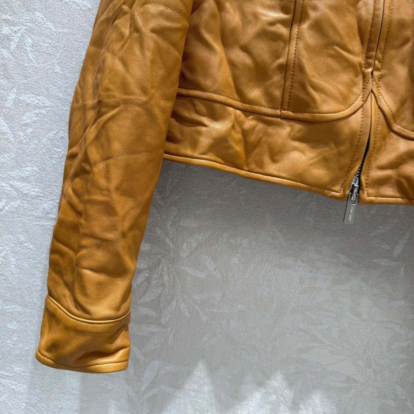 Women's Leather Jackets And Sheepskin Coats MIU MIU 18172604