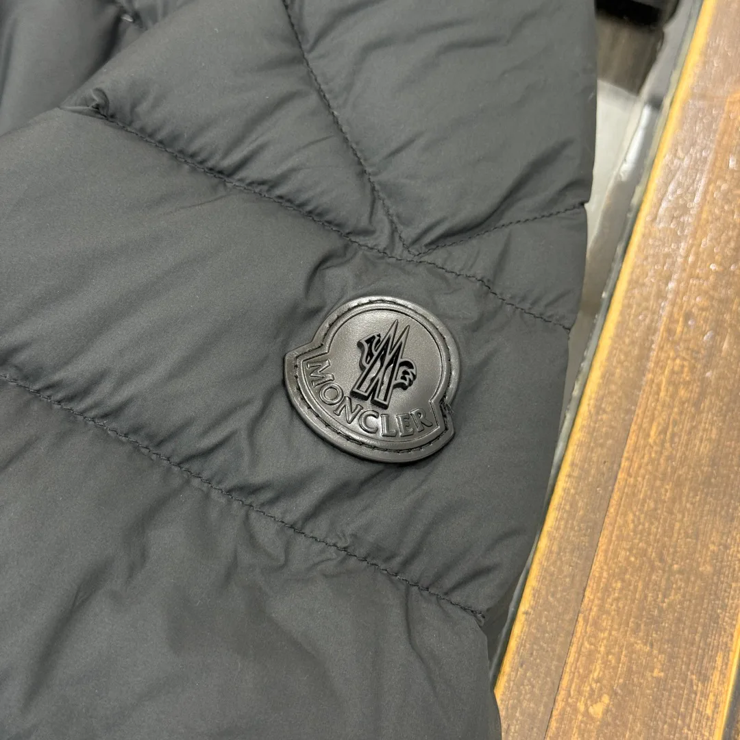 Men's Jackets And Down Jackets MONCLER 18001938