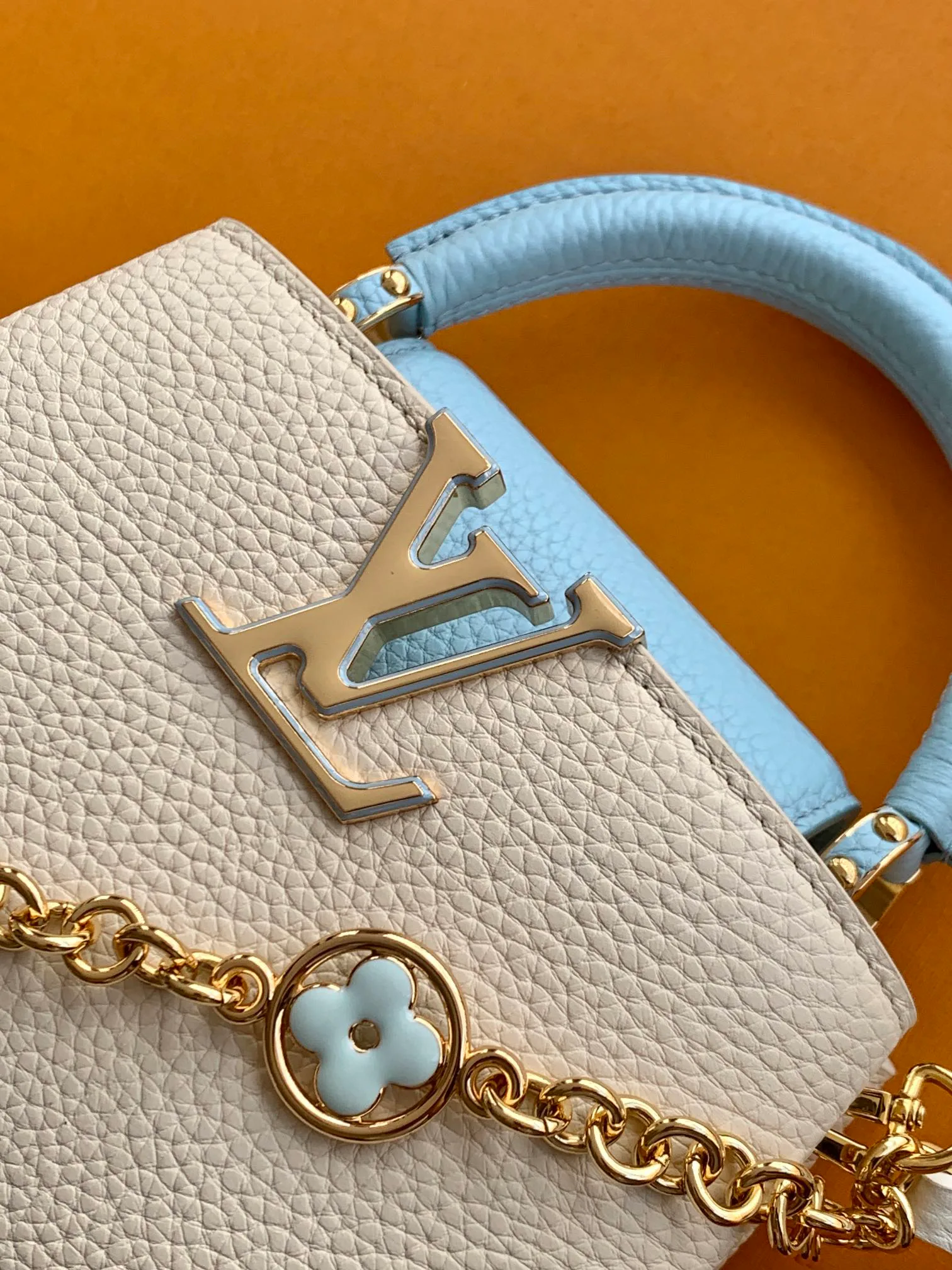 Women's Classic Handbags LOUIS VUITTON 18521016
