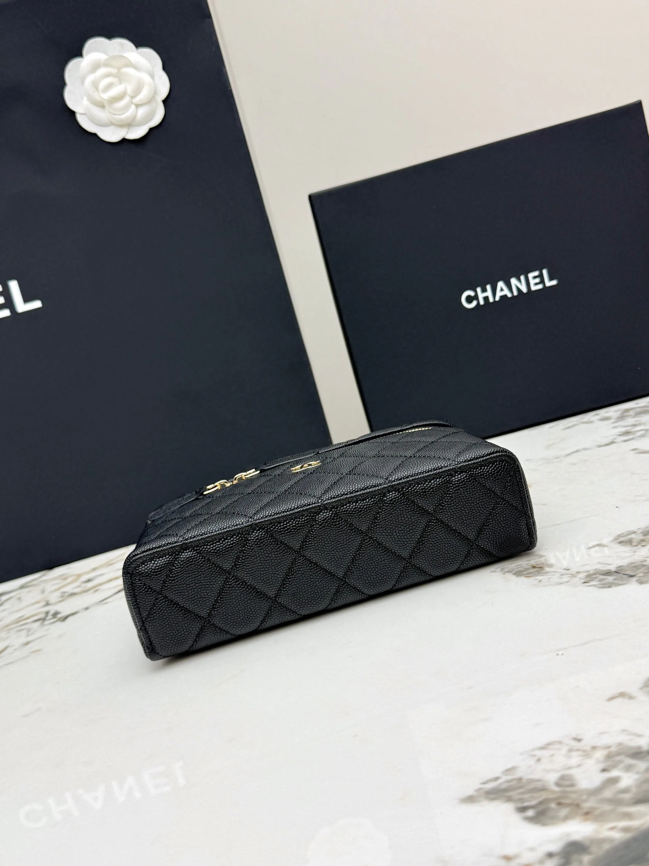 Women's Classic Handbags CHANEL 17949113