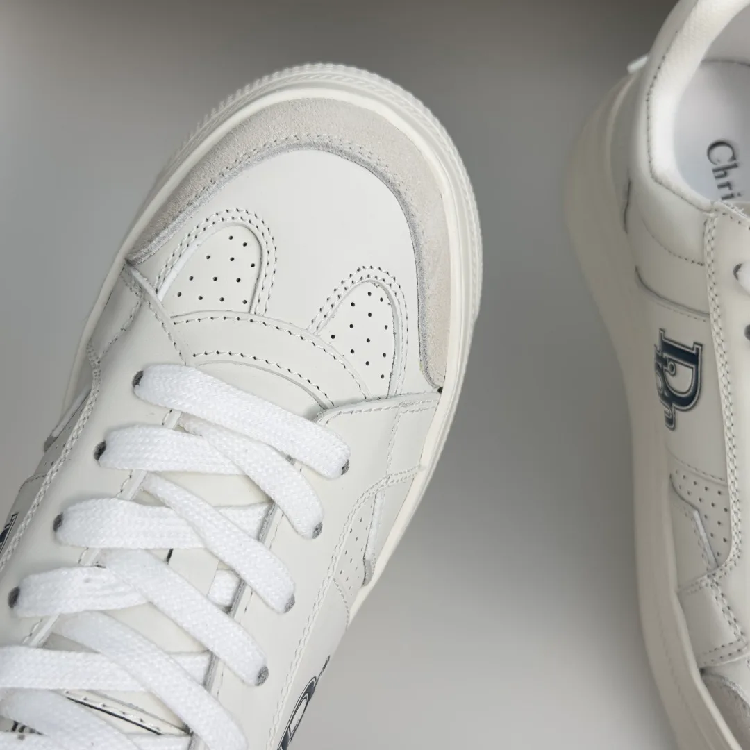 Women's Sneakers CHRISTIAN DIOR 17772000