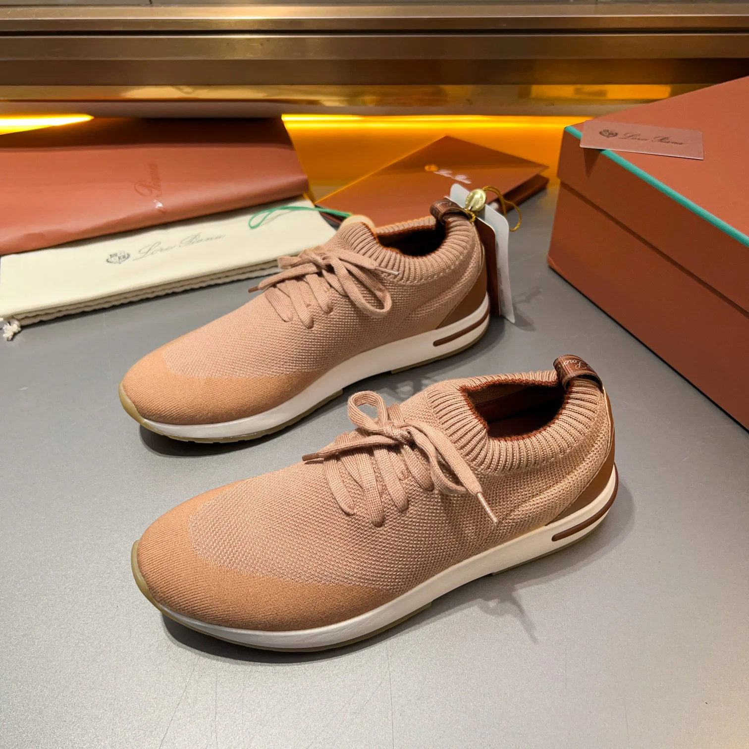Men's Sneakers LORO PIANA 18250759