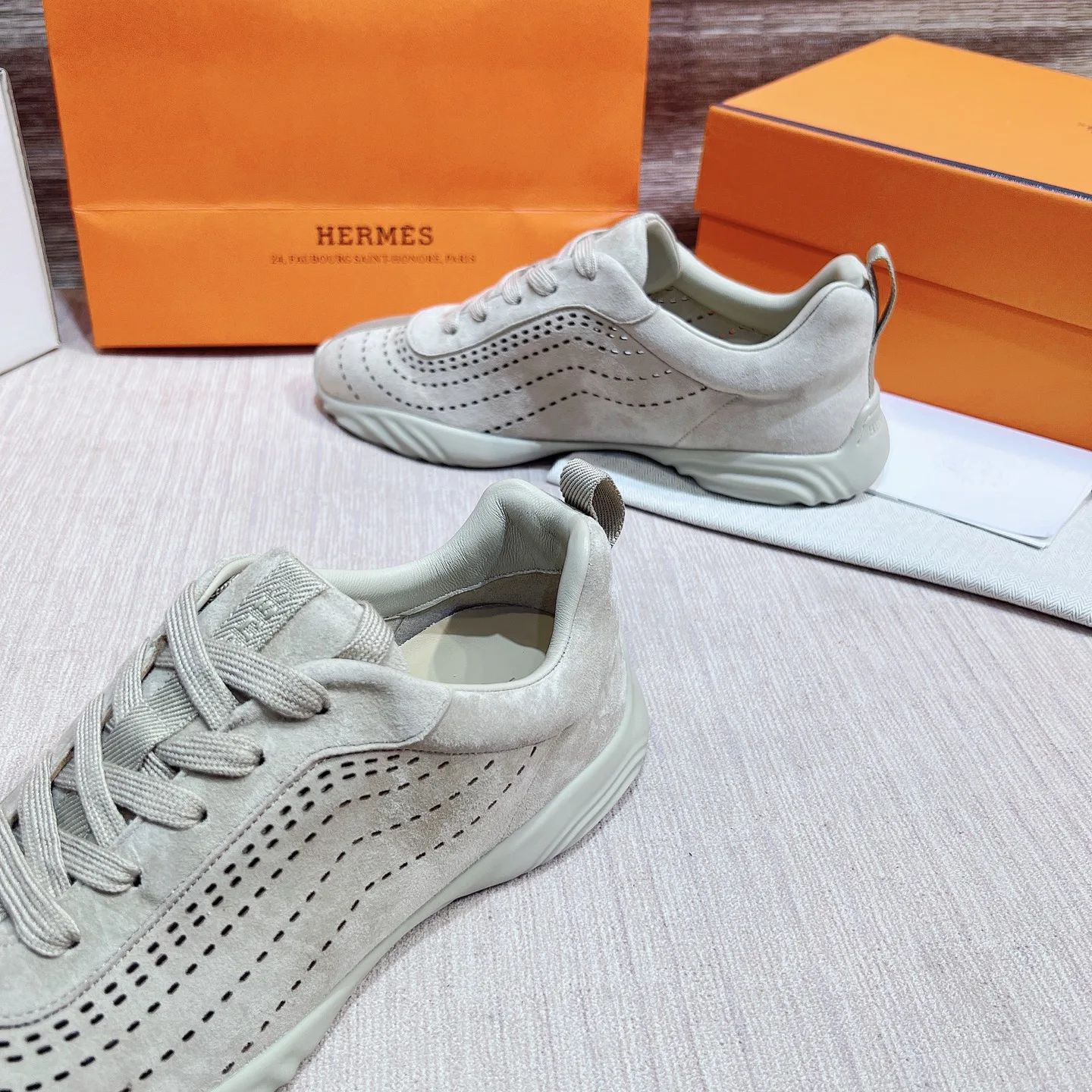 Women's Sneakers HERMES 17749561