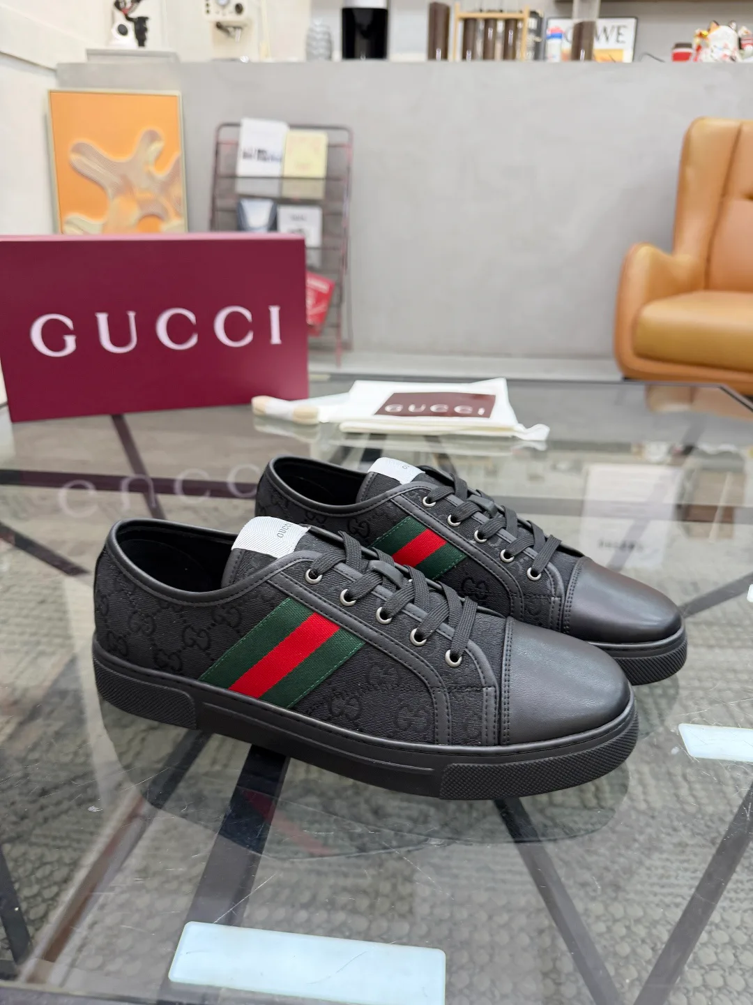 Women's Sneakers GUCCI 18346399