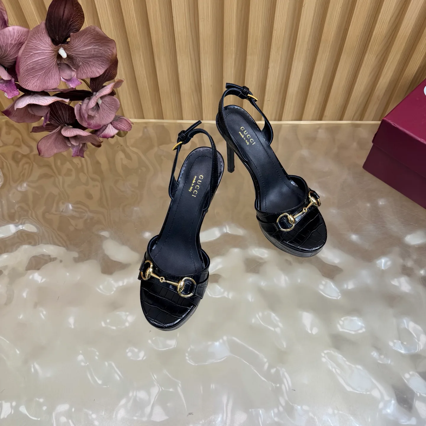 Women's Open-Toe Sandals GUCCI 17467488