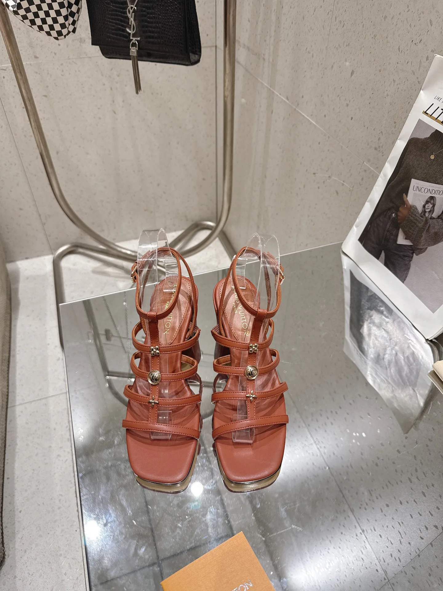 Women's Open-Toe Sandals LOUIS VUITTON 17524784