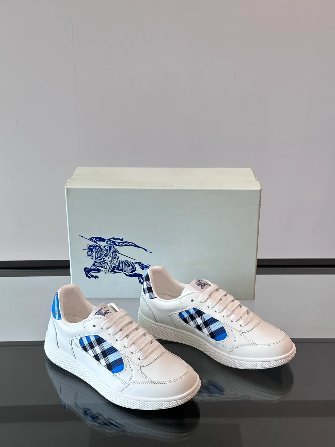 Men's Sneakers BURBERRY 18535695
