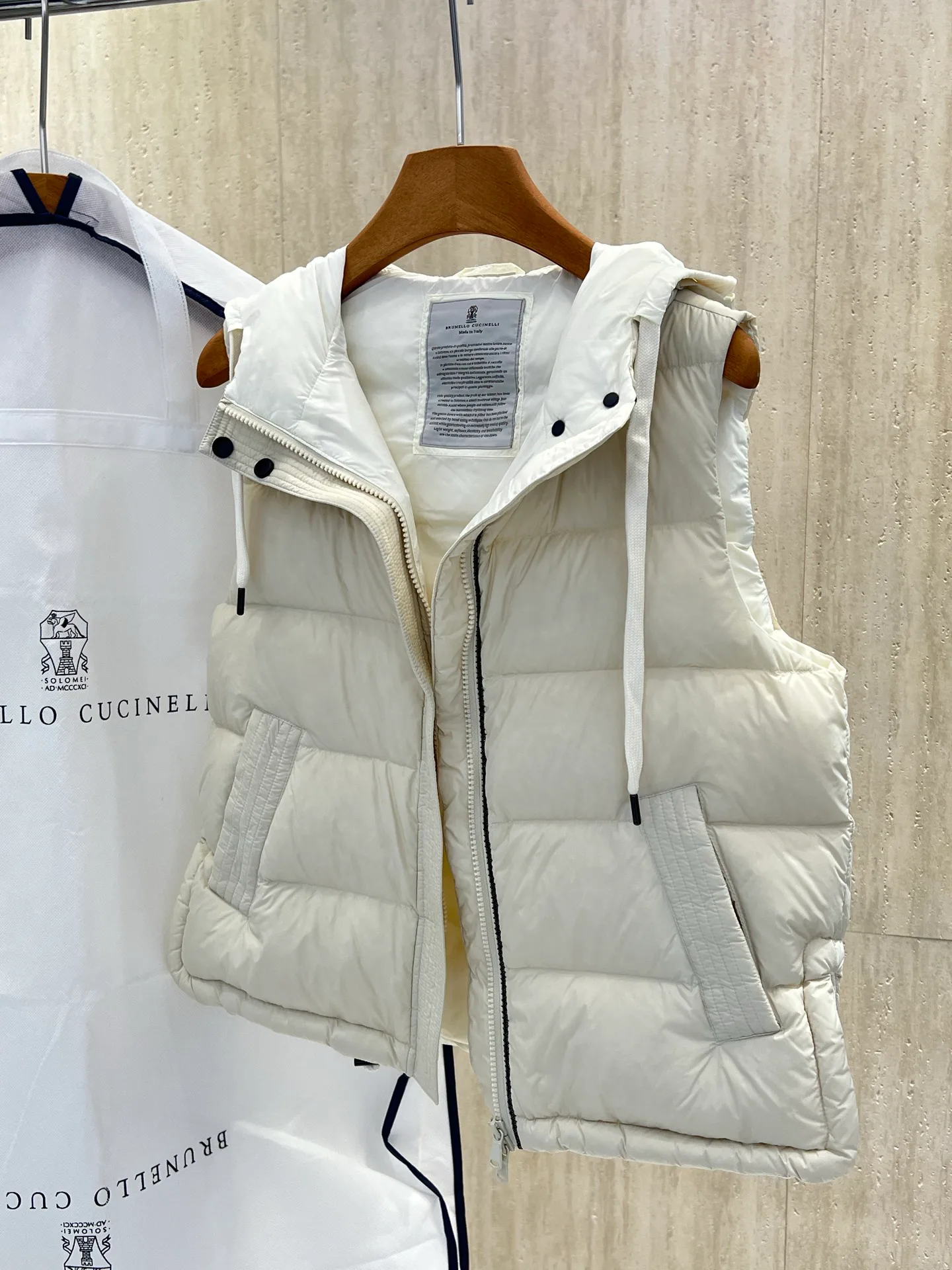 Women's Vests BRUNELLO CUCINELLI 18417988