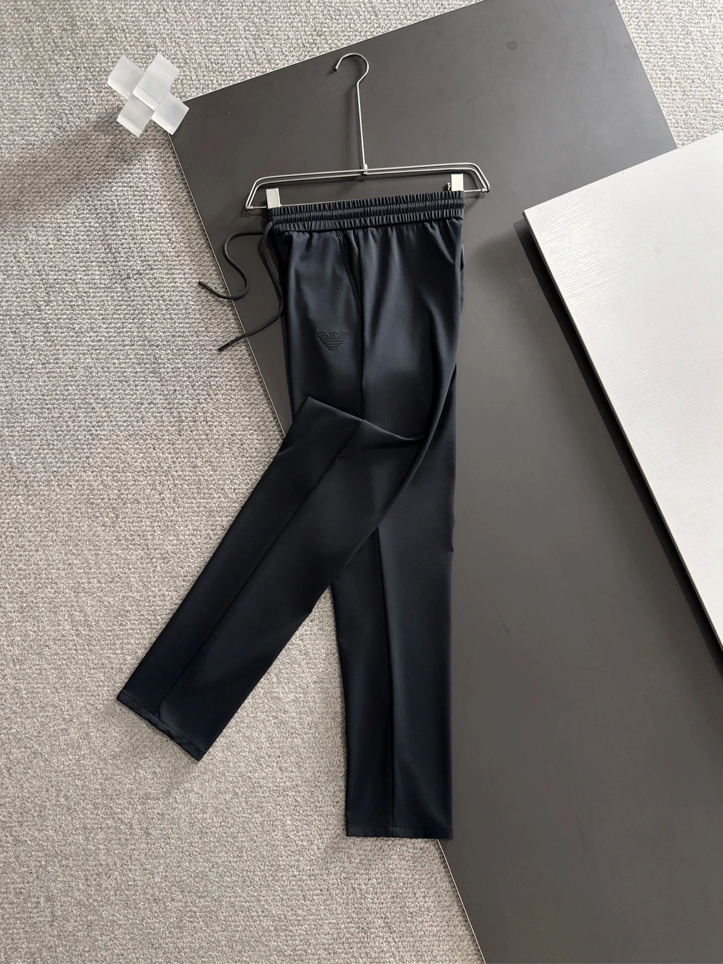 Men's Trousers ARMANI 18098051