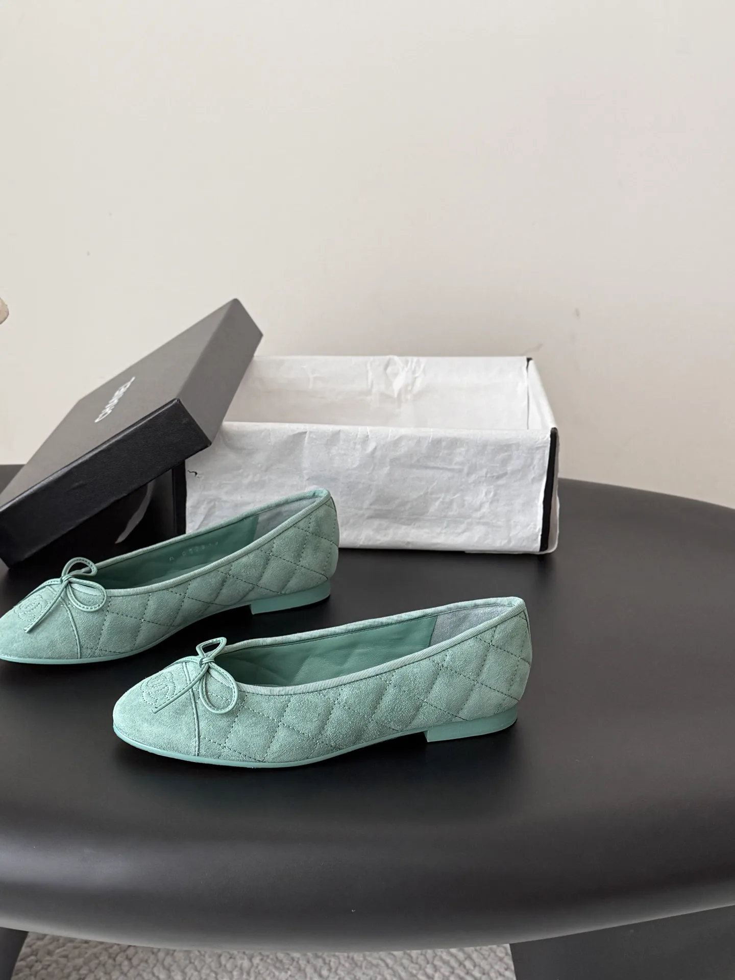 Women's Ballet Flats CHANEL 18083678
