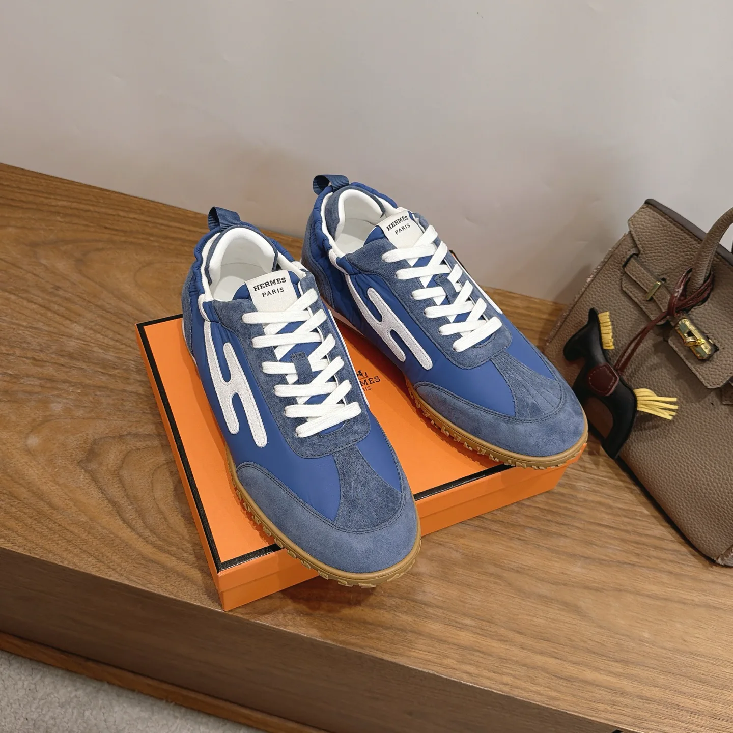 Women's Sneakers HERMES 18230834