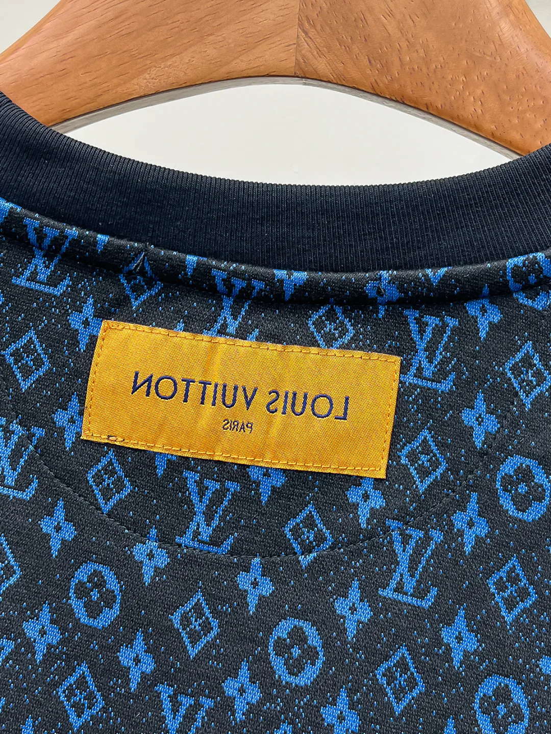 Men's T-Shirts LOUIS VUITTON 18499487