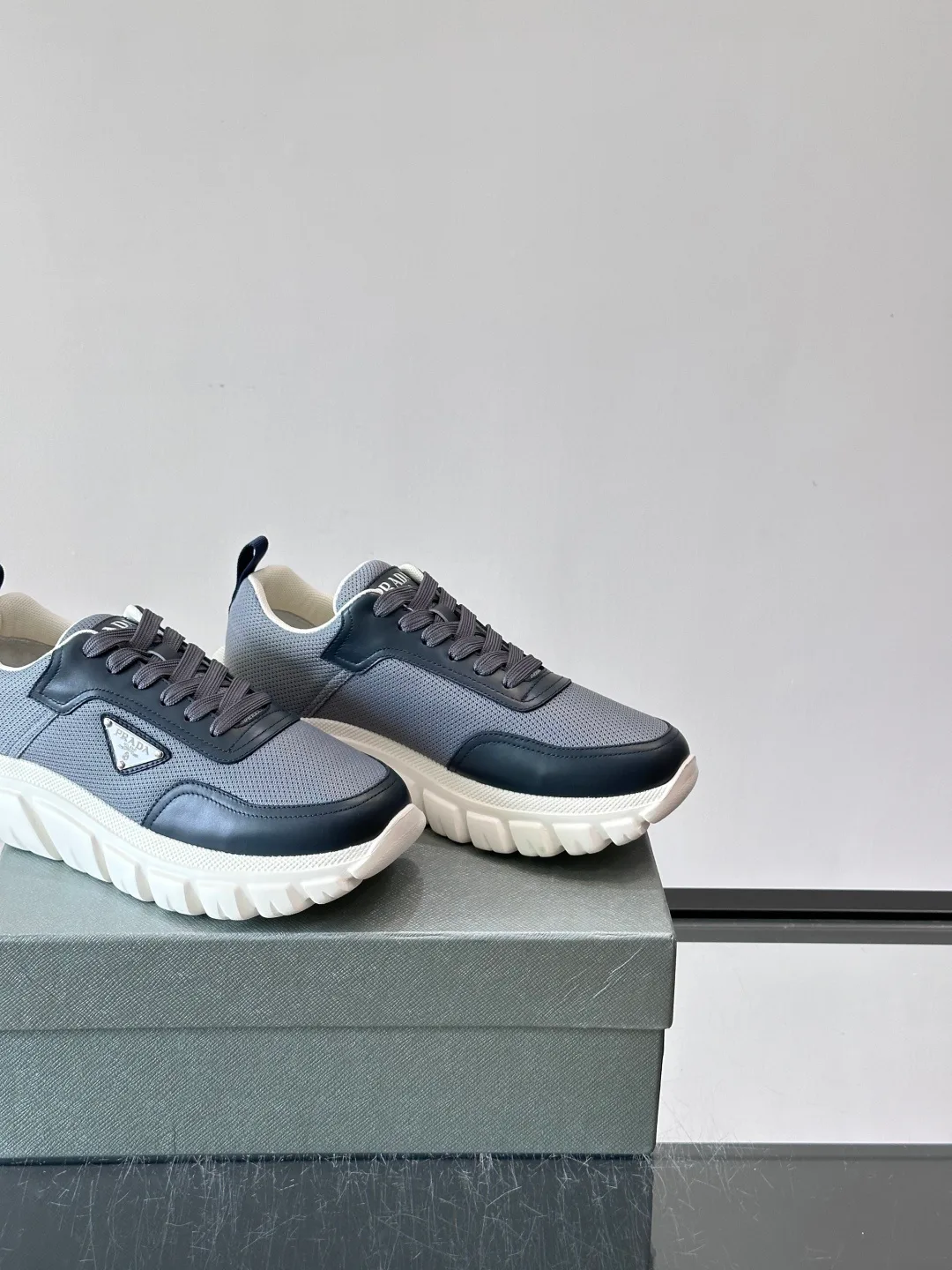 Men's Sneakers PRADA 17354133