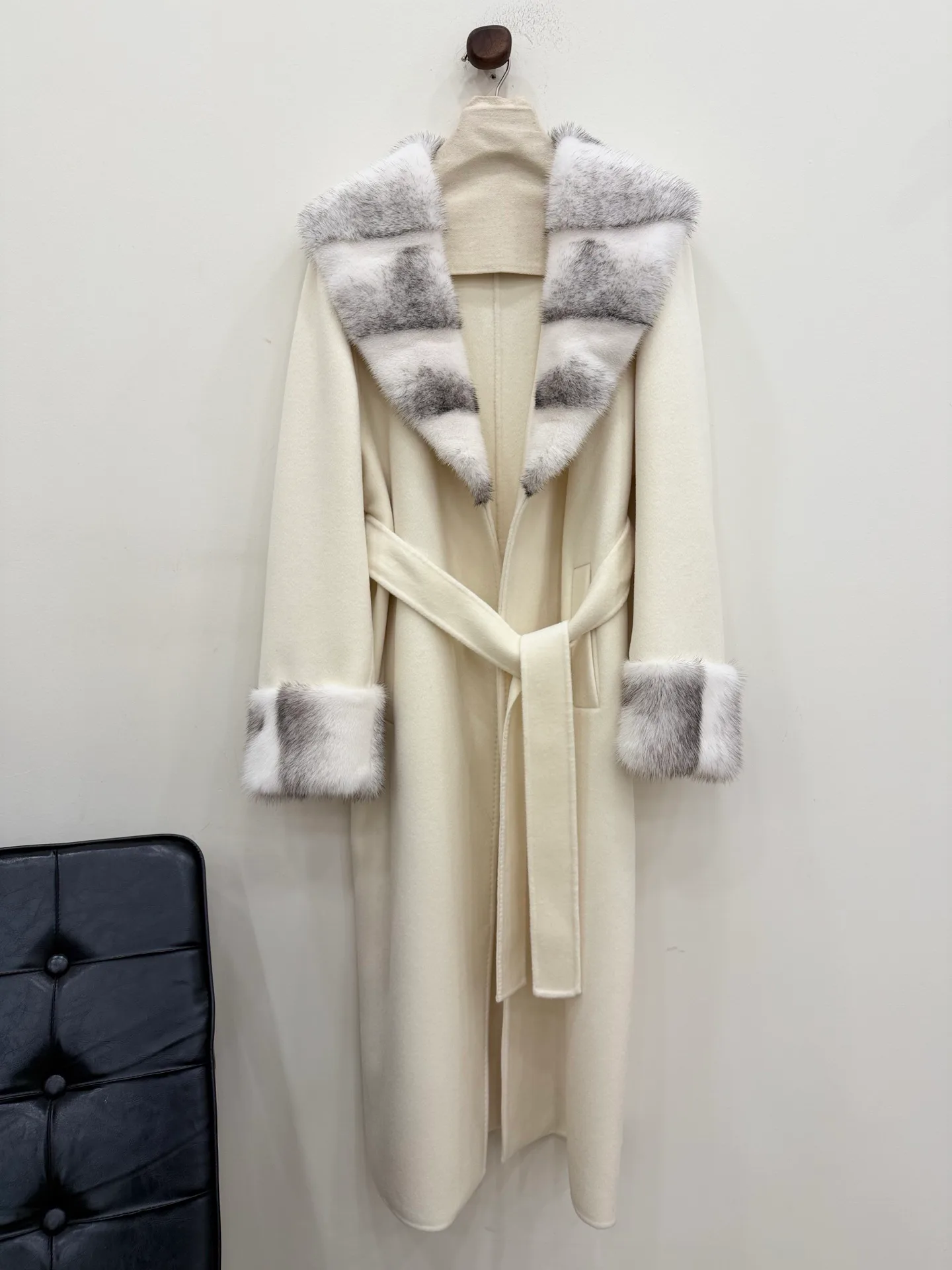 Women's Coats LORO PIANA 18326256
