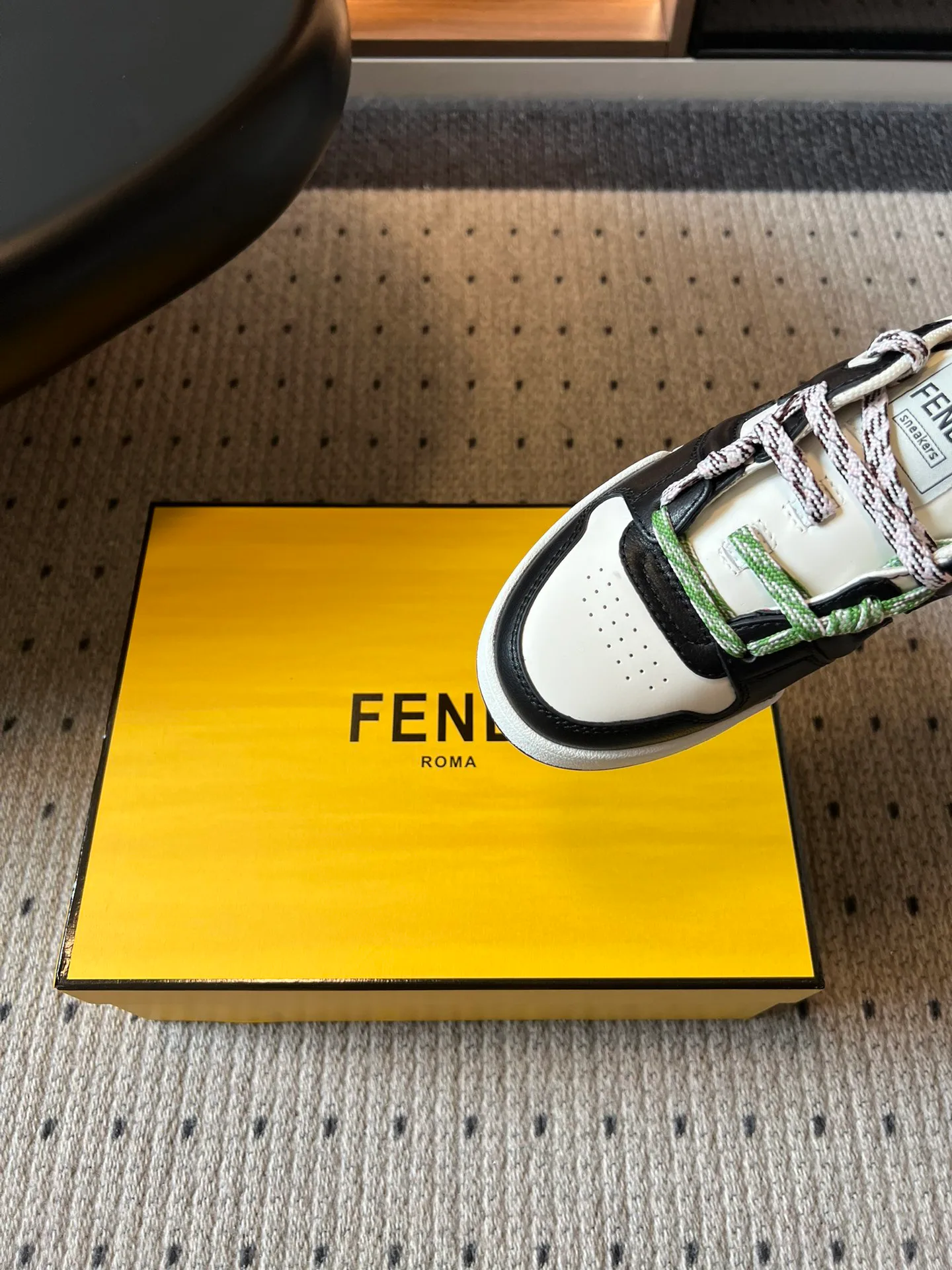 Women's Sneakers FENDI 18497966