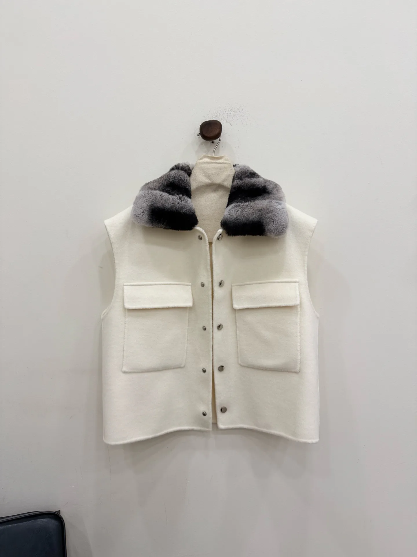 Women's Vests LORO PIANA 18016402