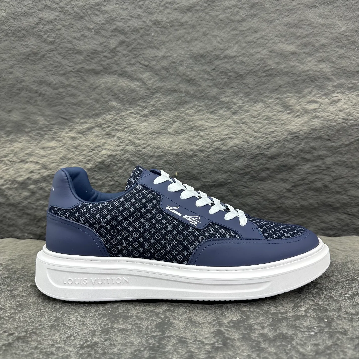 Men's Sneakers LOUIS VUITTON 18154145