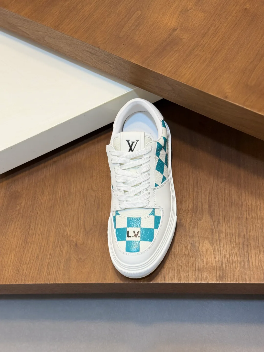 Men's Sneakers LOUIS VUITTON 17447612
