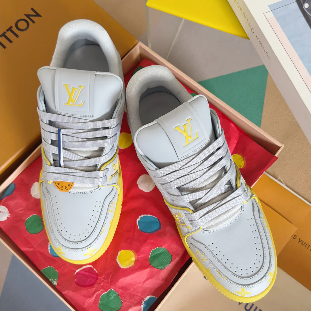 Men's Sneakers LOUIS VUITTON 17483775