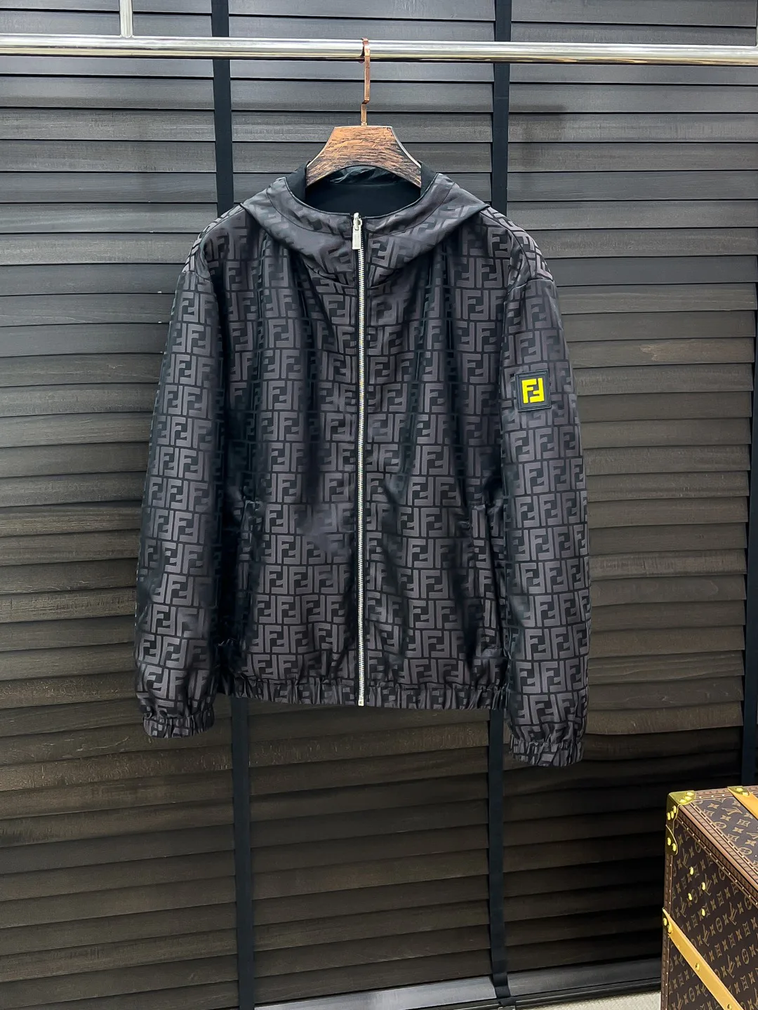 Куртки И Пуховики Мужские Fendi 18596557